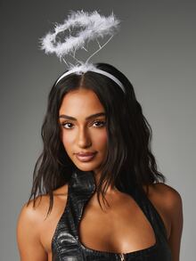 MISSGUIDED Faux Leather Crocodile Embossed Halter Corset Top With Front Gold Zip Detail And Boned Bodice For Halloween And Party Nights - White - View 3