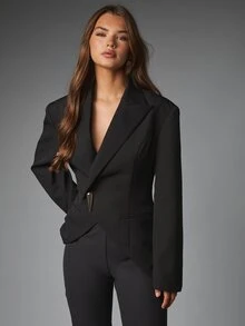 MISSGUIDED Structured Wrap Blazer With Deep V Lapel And Gold Metal Hardware Detail Tailored Waist-Defining Silhouette For Evening And Formal Occasions - Black - View 4