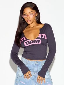 SUMWON WOMEN Atlanta 1990 Varsity Grafik Baskılı Derin Yaka Uzun Kollu Crop Top, Dar Kesim Günlük Giyim, Sonbahar Kış Sokak Stili - Mavi - Görünüm 1
