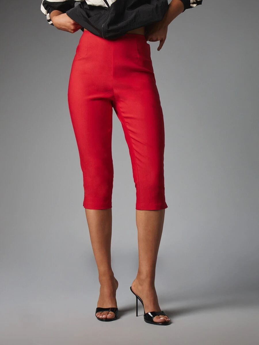 MISSGUIDED High Rise Cropped Capri Pants With Slim Fitted Leg And Plain Hem Perfect For Spring Summer Occasions - Red - View 1
