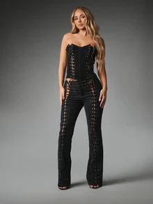 MISSGUIDED Strapless Sweetheart Corset Crop Top With Lace-Up Metal Eyelet Detail And Back Zip Closure Festival Night Out - Black - View 3