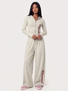 MISSGUIDED TEEN Wide Leg Sweatpants With Cursive Script Leg Print Drawstring Elastic Waist Relaxed Fit Lounge Pants - Grey - View 3