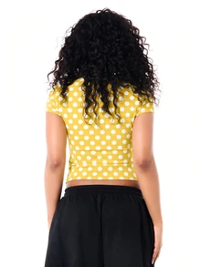 SUMWON Crop Top Polkadot dengan Motif Stiker Grafis, Leher Bulat, Lengan Pendek, Potongan Slim Fit, Atasan untuk Pesta Musim Panas dan Festival - Kuning - View 2