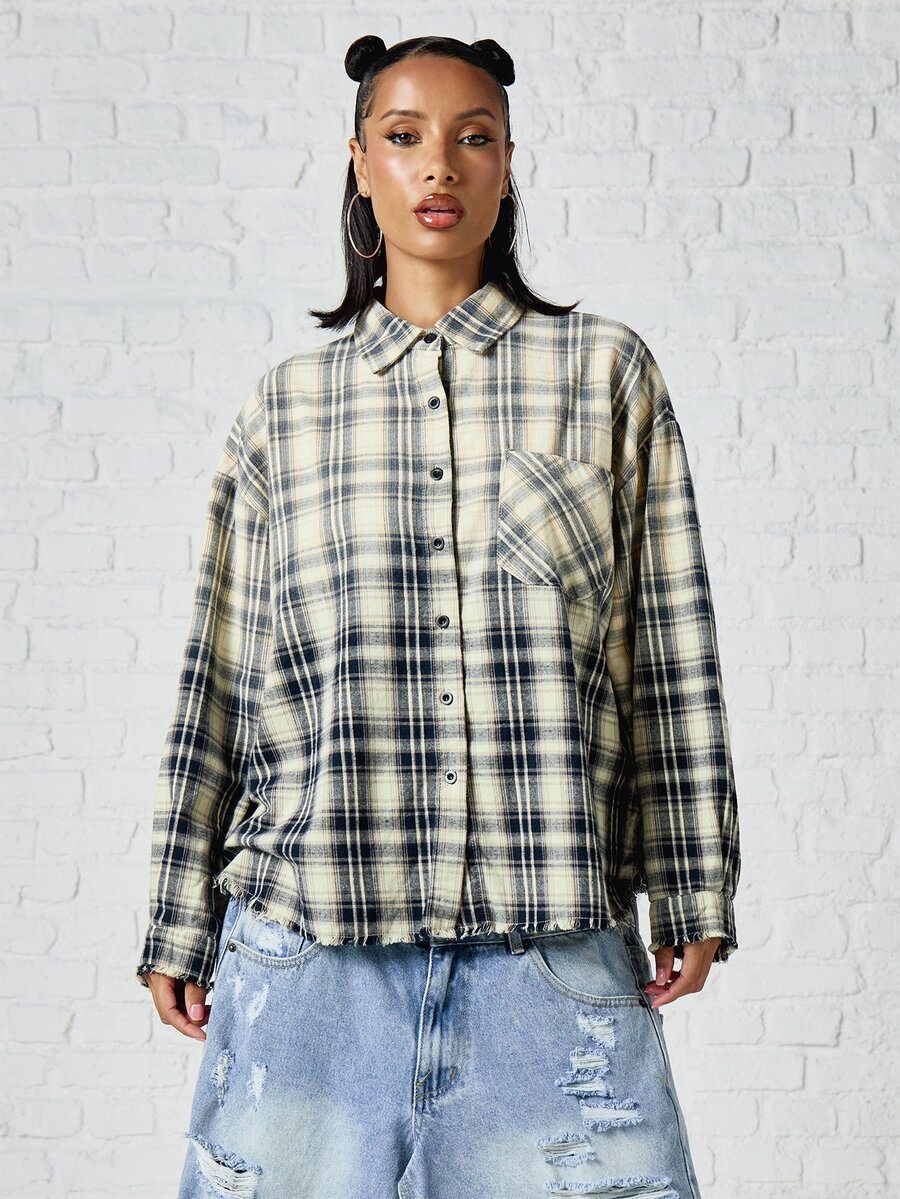 SUMWON WOMEN Kemeja Flanel Kotak-kotak Longgar Model Crop dengan Manset Berumbai dan Kancing Depan, Saku Dada, Lengan Panjang, Atasan Kasual Musim Gugur dan Musim Dingin - Coffee Brown - View 1