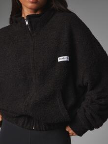MISSGUIDED Oversized Sherpa Fleece Full Zip Jacket With Stand Collar And Ribbed Hem Cozy Winter Outerwear With Logo Patch Detail - Black - View 4