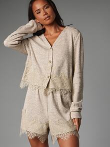 MISSGUIDED Knit Cardigan And Shorts Co-Ord Set V-Neck Button-Up Long Sleeve With Floral Lace Trim Detail Loungewear Two-Piece Autumn Winter - Apricot - View 5