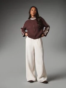 MISSGUIDED Six Wide Leg Sweatpants With Tonal Logo Applique High Rise Elastic Waist Relaxed Fit Full Length Casual Lounge Pants - White - View 5