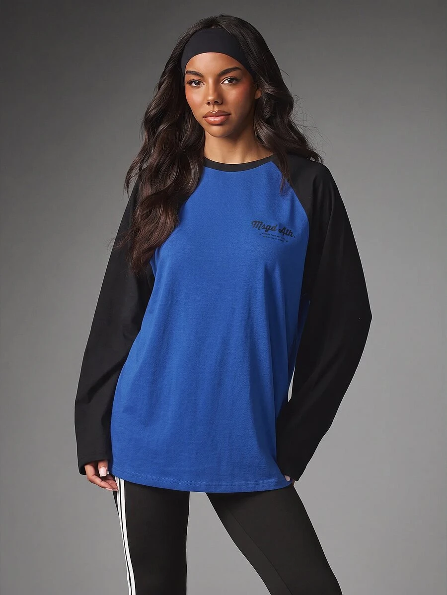 MISSGUIDED Oversized Raglan Long Sleeve Top With Contrast Black Sleeves And Crew Neck Small Chest Logo Print Baseball Style Jersey - Blue - View 1