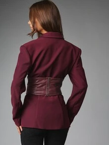 MISSGUIDED Blazer Berstruktur dengan Sabuk Korset Kulit Imitasi, Garis Leher V Dalam, Kerah Berlekuk, Siluet Pas Badan, Pakaian Malam Musim Gugur/Musim Dingin - Red Violet - View 2