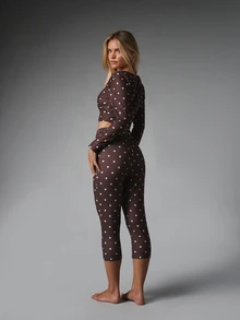MISSGUIDED Polka Dot Long Sleeve Crop Top And Cropped Capri Pants Pajama Co-Ord Set With Bow Detail And Scoop Neck - Brown - View 4