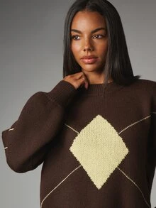 MISSGUIDED Oversized Argyle Diamond Intarsia Crew Neck Sweater Knit Pullover With Contrast Yellow Stitching Detail Perfect For Fall Winter Cozy Seasonal Layering - Coffee Brown - View 2