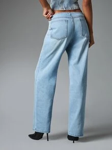 MISSGUIDED Low Rise Wide Leg Jeans With Button Waistband Detail And V-Shape Waist Full Length Denim Pants Summer Festival Style - Light Wash - View 2