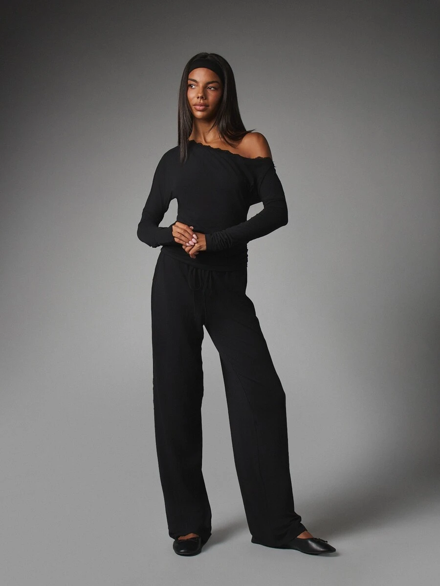 MISSGUIDED Off-Shoulder Long Sleeve Lace Trim Co-Ord Set With Wide Leg Drawstring Pants Elegant Two-Piece Loungewear Outfit - Black - View 1
