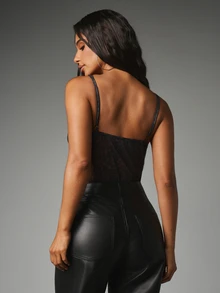 MISSGUIDED بودي سوت شبكي شفاف بطبعة نمر مع ياقة على شكل حرف V وحافة دانتيل وحمالات رفيعة بقصة ضيقة للسهرات والحفلات والعطلات والهالوين - بني - مشاهدة 3