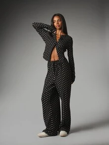 MISSGUIDED Setelan Cardigan Crop Rajut Bergaris Polkadot dan Celana Panjang Lebar dengan Kancing Depan dan Tali Serut di Pinggang - Grey - View 5