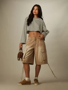 MISSGUIDED Cropped Long Sleeve Striped Top - Boxy Oversized Crew Neck Midriff Tee For Spring Summer Casual Everyday Looks - Army Green - View 3