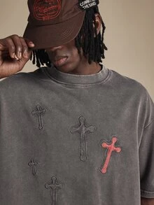 SUMWON Kaos Lengan Pendek Kerah Bulat dengan Detail Hiasan Salib Beraneka Ragam, Gaya Jalanan, Ukuran Besar, dan Motif Salib yang Dicuci. - Grey - View 5