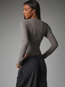 MISSGUIDED Long Sleeve High Neck Bodysuit With Curved Seam Detail Cropped Overlay Smooth Stretch Fabric Flattering Fitted Silhouette - Dark Grey - View 3
