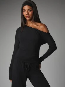 MISSGUIDED Off-Shoulder Long Sleeve Lace Trim Co-Ord Set With Wide Leg Drawstring Pants Elegant Two-Piece Loungewear Outfit - Black - View 2