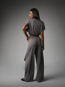 MISSGUIDED Boxy Crop T-Shirt And Wide Leg Tie-Waist Palazzo Pants Co-Ord Set Matching Two Pieces Lounge Outfit - Grey - View 3