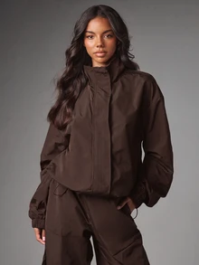 MISSGUIDED Oversized Cropped Zip-Up Windbreaker Jacket With High Neck Elasticated Cuffs And Drawstring Hem In Chocolate Brown - Brown - View 5