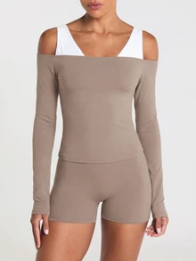 11SKNDS Cold Shoulder Long Sleeve Crop Top With Open Back And Twist Hem Detail Fitted Soft Stretch Fall Essential - Light Grey - View 5