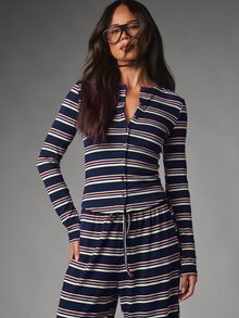 MISSGUIDED Set Atasan Lengan Panjang dan Celana Panjang Lebar dengan Tali Serut, Motif Garis-Garis Horizontal Multi Warna, Pinggang Elastis, Potongan Longgar, Model Celana Palazzo Panjang Penuh - Navy Blue - View 1
