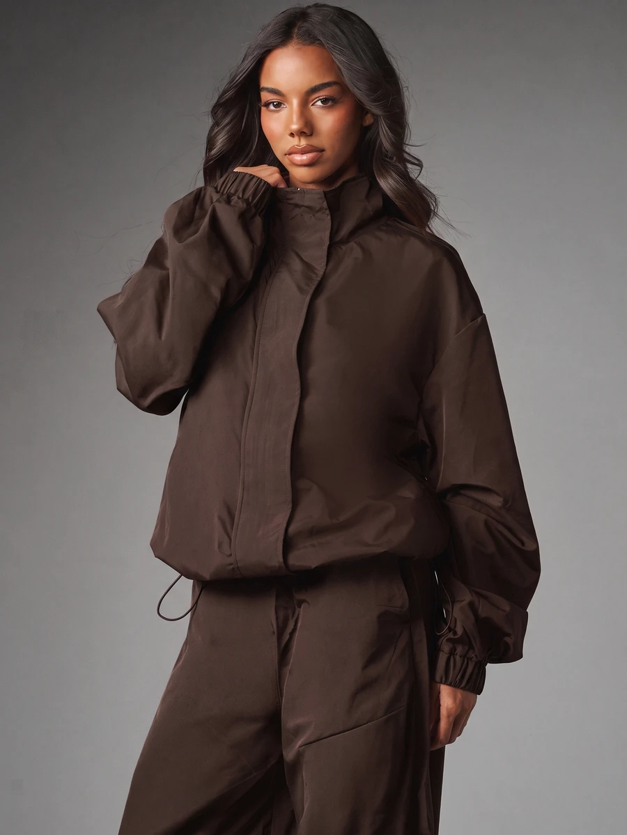 MISSGUIDED Oversized Cropped Zip-Up Windbreaker Jacket With High Neck Elasticated Cuffs And Drawstring Hem In Chocolate Brown - Brown - View 1