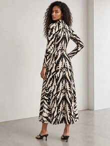 ELLERISSA Gaun Midi Jersey Lengan Panjang Kerah Polo Motif Zebra - MultiWarna - View 2