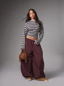 MISSGUIDED Striped Long Sleeve Crop Top With Ribbed Crew Neck And Small Logo Patch Retro Varsity Style For Fall Winter Casual Everyday Wear - Grey - View 5