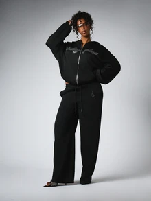 BABYPHAT بنطال كاجوال واسع الساق مع شعار مرصع بالراينستون على الخصر وتفاصيل شعار القطة، طول كامل وقصة مريحة - الأسود - مشاهدة 5
