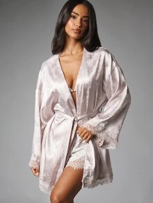 MISSGUIDED Satin Jacquard Floral Kimono Robe With Lace Trim Cuffs And Hem Belted Wrap Style Mini Length Bridal Loungewear - Light Grey - View 1