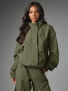 MISSGUIDED Oversized Cropped Windbreaker Jacket With Mock Neck Elasticated Hem And Cuffs Drawstring Detail Fall Winter Essential - Army Green - View 5