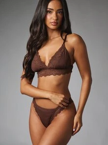 MISSGUIDED طقم ملابس داخلية من حمالة صدر دانتيل وحزام خصر، كوب مثلث ناعم بحافة متموجة، هدية عيد الحب - شوكولاته بني - مشاهدة 4