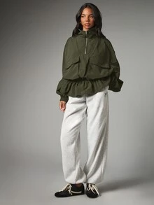 MISSGUIDED Half Zip Pullover Jacket With Oversized Balloon Sleeves Cargo Pockets Ruffle Hem And Mock Neck In Crinkle Nylon - Army Green - View 3