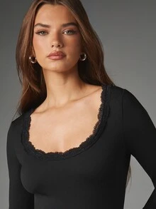 MISSGUIDED بودي سوت بأكمام طويلة وحافة دانتيل وياقة دائرية، قطعة واحدة ضيقة كلاسيكية مع إغلاق بكبس، أساسي للطبقات في الخريف والشتاء - الأسود - مشاهدة 3