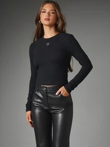MISSGUIDED Black Long Sleeve Crop Top With Rhinestone Heart Detail Crew Neck Fitted Stretch Knit Valentine Fall Winter Essential - Black - View 5