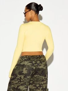 SUMWON Detroit City Name Varsity Text Chest Print Crew Neck Long Sleeve Fitted Crop Top Spring Summer Casual Streetwear - Yellow - View 5