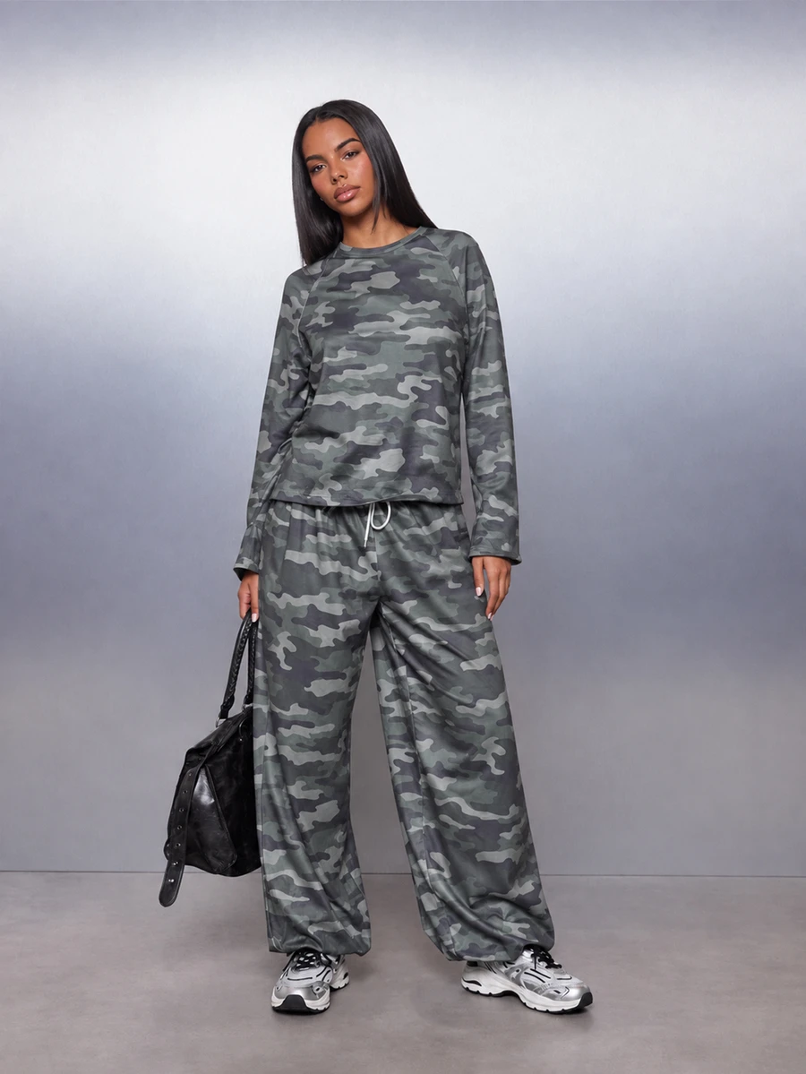 MISSGUIDED Camouflage Print Co-Ord Set Crew Neck Long Sleeve Crop Top And Wide Leg Drawstring Casual Pants Two Pieces Lounge Outfit - Multicolor - View 1