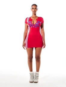 SUMWON Varsity Graphic Plunge Neck Bodycon Mini Dress With Short Sleeves And Side Stripe Detail - Red - View 3