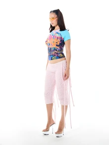 SUMWON Tokyo Japan Neon City AOP Graphic Crop Slim Fit Tee With Chinese Script Print And Aqua Raglan Short Sleeves Top - Multicolor - View 3