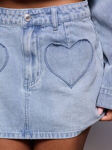MISSGUIDED Light Wash Denim Mini Skirt With Heart Shape Patch Pockets Mid Rise A-Line Silhouette Casual Everyday Style - Light Wash - View 3