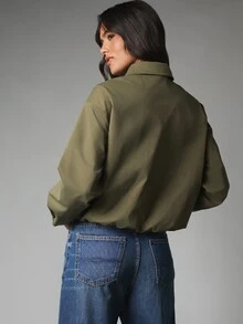 MISSGUIDED جاكيت قصير عملي مع إغلاق بسحاب كامل، مقاس فضفاض، جيوب مزدوجة، وأكمام مطاطية، ملابس خارجية كاجوال للاستخدام اليومي - أخضر عسكري - مشاهدة 2