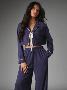 MISSGUIDED Cropped Collared Shirt And Wide Leg Pants Lounge Co-Ord Set With White Contrast Piping Trim And Tie Front Detail - Navy Blue - View 3