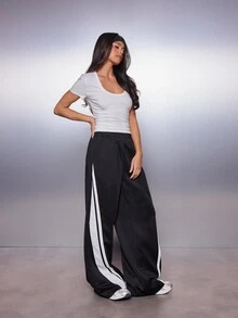 MISSGUIDED Wide Leg Jogger Pants With Contrast Side Stripe Panel Elasticated High Rise Waist Full Length Casual Streetwear Trousers - Black and White - View 2