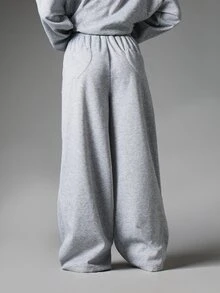MISSGUIDED Celana Jogging Fleece Kaki Lebar dengan Logo Hati dan Hiasan Tempel, Pinggang Elastis Tinggi, Celana Santai Kasual Panjang Penuh - Grey - View 3