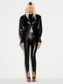 KIZN Faux Leather High-Gloss Skinny Leggings With Front Split Hem Mid Rise Elastic Waistband Logo Detail Night Out Streetwear - Black - View 5
