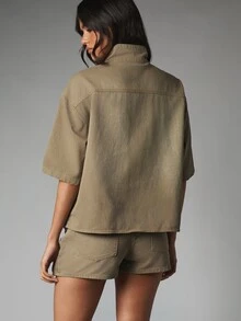 MISSGUIDED Boxy Fit Oversized Crop Utility Shirt With High Neck Chest Pockets And Snap Button Closure In Woven Fabric - Khaki - View 2