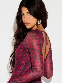 KIZN Leopard Print Bodycon Maxi Dress With Long Sleeves High Neck Open Back Ruched Side Detail And Fitted Silhouette - Burgundy - View 5