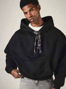 SUMWON Oversized Pullover Hoodie With Large Hood Centre Pocket Ribbed Cuffs Casual Streetwear Everyday Lounge Top - Black - View 5